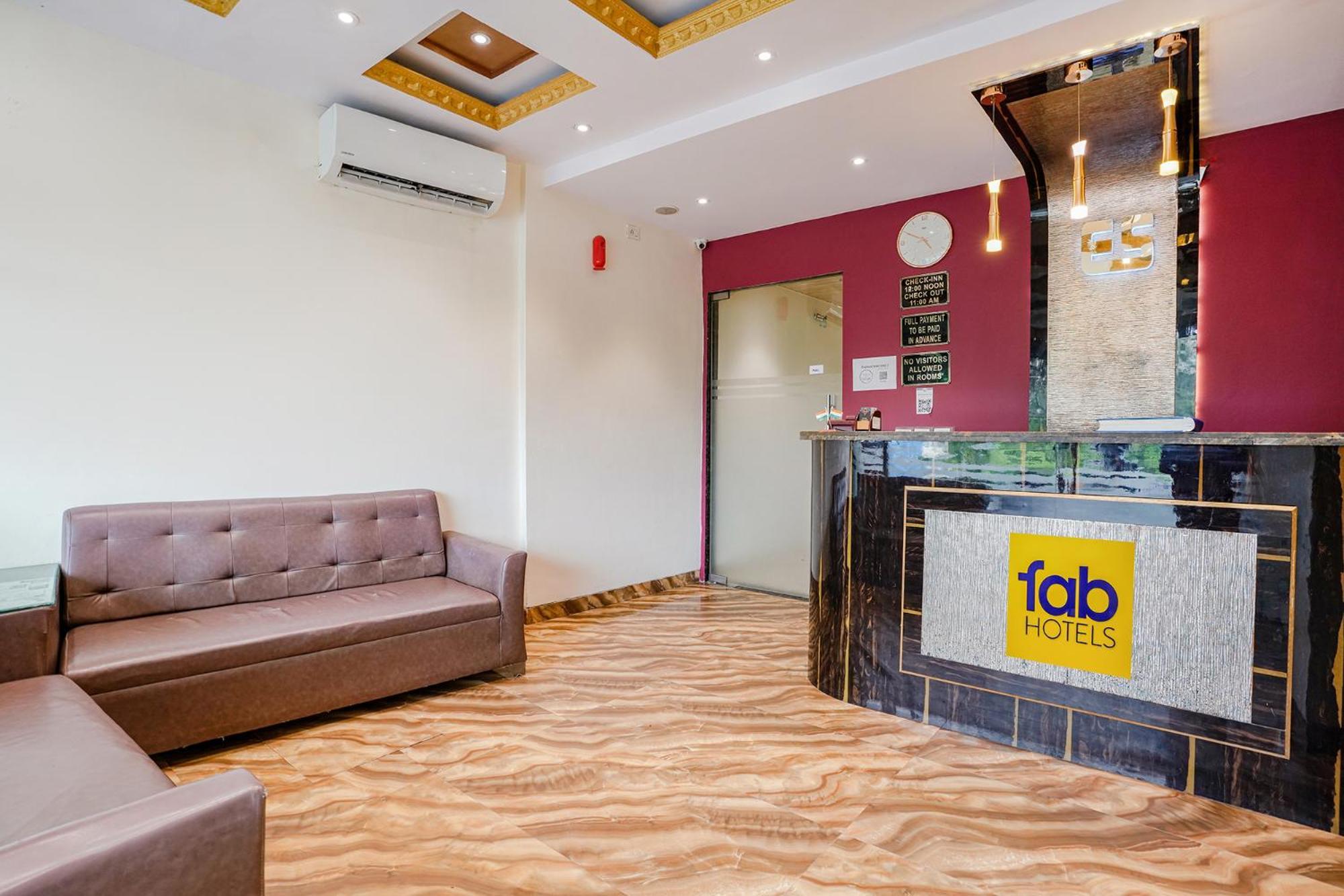 Fabexpress Embassy Suites - Nr Bkc ムンバイ エクステリア 写真